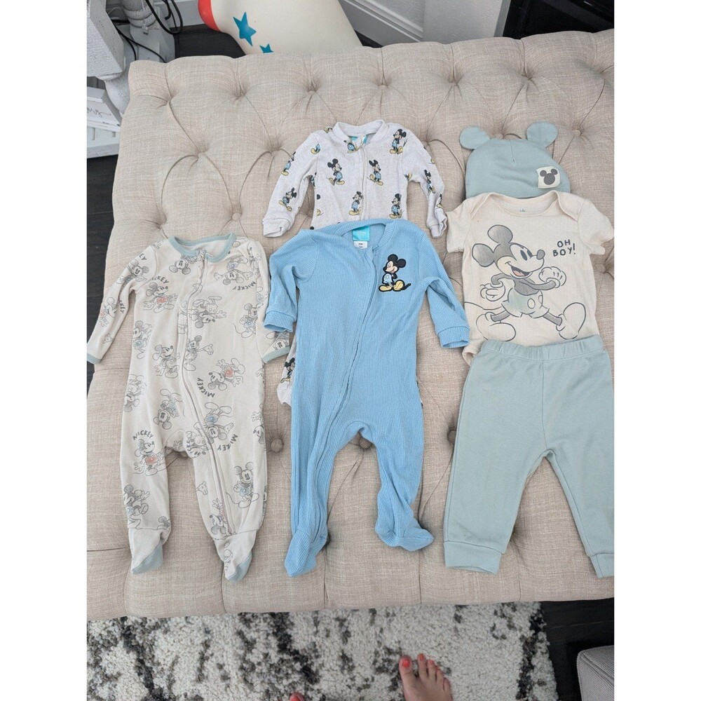 Disney Baby Boy Mickey Mouse Lot. 3 footed pagamas and one 3 piece set adorable
